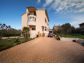 Apartment Duketis